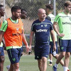 Paco López anuncia rotaciones y no se fía del Lugo