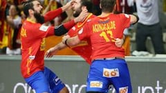 Un cañonazo sobre la bocina de Cañellas tumba a Dinamarca