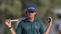 Ayora, a un golpe de McIlroy y del sueño de la tarjeta PGA