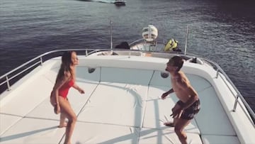 Kovacic plays keep it up with his wife on their honeymoon