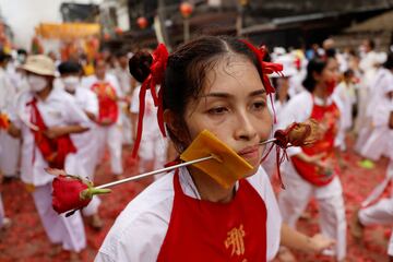 Las impactantes imágenes del Festival Vegetariano de Tailandia