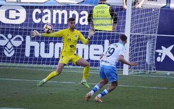 Gol de Roberto al Antequera.