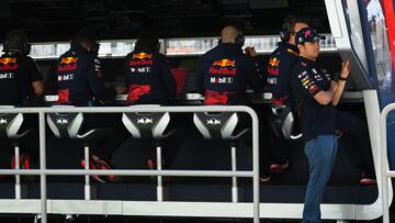 Checo Pérez llegó a 30 abandonos en su carrera en Fórmula 1