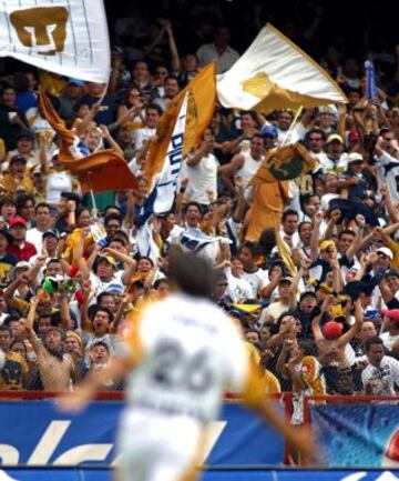 Kikin Fonseca uno de los jugadores más queridos en aquel momento por la afición universitaria.