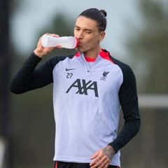 Darwin: “Sinceramente, cuando Klopp habla, no entiendo nada”