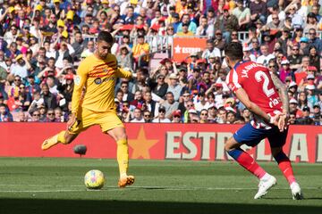 Ferran's strike was enough for Xavi's side to take all three points from Atlético and move closer to the title.