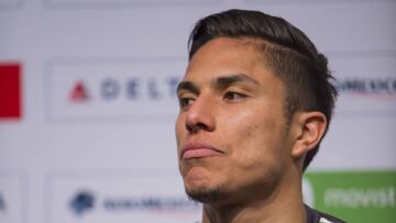 Carlos Salcedo no ve claro su futuro en el Eintracht Frankfurt