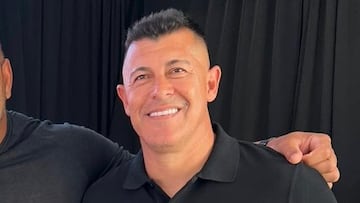 “Hablé con Almirón y es muy simpático... Si Colo Colo necesita un defensa, que me avise”