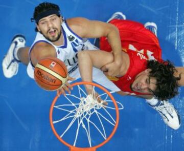 Lazaros Papadopoulos y Marc Gasol.