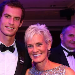 La madre de Andy Murray se gasta 5.000 euros para que no la llame "cuello de pavo"