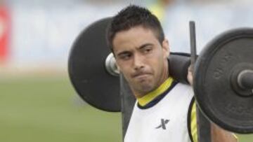 Jaume Costa, en un entrenamiento con el Villarreal.