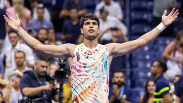 Alcaraz entra en ebullición, a un paso de la final del US Open