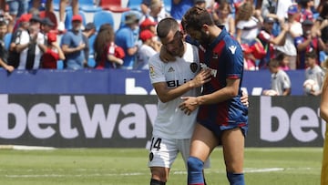 Partido entre el Levante y el Valencia. 