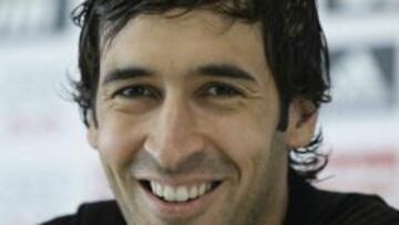 Raúl en rueda de prensa