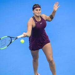 Sabalenka triunfa en Shenzhen tras superar a Riske