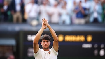 Alcaraz celebrando su victoria ante Struff