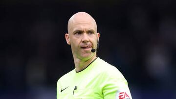 LEEDS, ENGLAND - OCTOBER 23: Referee, Anthony Taylor looks on during the Premier League match between Leeds United and Fulham FC at Elland Road on October 23, 2022 in Leeds, England. (Photo by George Wood/Getty Images)