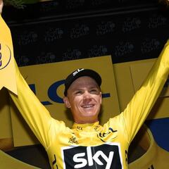 Froome leads Tour as Matthews claims 14th stage