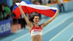 Yelena Isinbayeva, tras proclamarse campeona mundial en Mosc&uacute; 2013. 