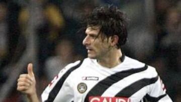 <b>ADIÓS</b>. El delantero italiano pone punto y final a siete temporadas en el Udinese.