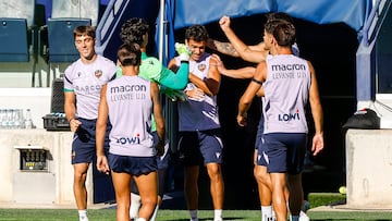 22/09/25
ENTRENAMIENTO DEL LEVANTE UD - MANU SANCHEZ