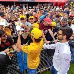 Alonso y Sainz desatan la locura en el Circuit