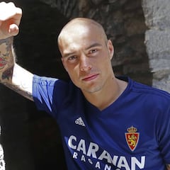 Pombo sólo saldrá del Zaragoza mediante un traspaso