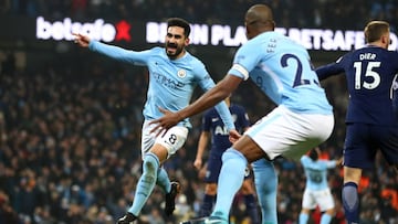 MANCHESTER, ENGLAND - DECEMBER 16: Ilkay Gundogan of Manchester City celebrates after scoring his sides first goal during the Premier League match between Manchester City and Tottenham Hotspur at Etihad Stadium on December 16, 2017 in Manchester, England