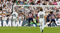 Valverde marcó así al Barcelona en el Clásico jugado el pasado mes de octubre.