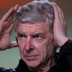 Wenger y su preocupación: "Tenemos que silenciar a Costa"