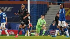 Everton cae en el Goodison ante el Manchester City. El equipo de Guardiola fue superior al de Ancelotti. Mina sali&oacute; lesionado y James tuvo algunos minutos