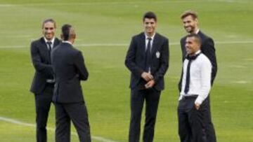 Los jugadores de la Juventus, en el césped del Calderón.
