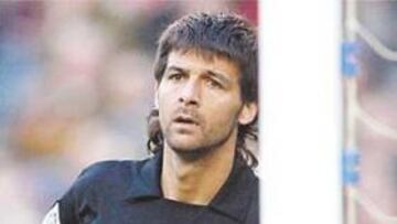 <b>ADIÓS. </b>Miki no ha encontrado equipo para continuar con su carrera deportiva como guardameta.