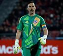 Claudio Bravo reaparece y le envía un mensaje a los jugadores de la Roja: “Nada...”