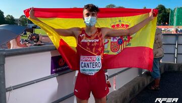 David Cantero tras ganar la medalla de plata en el Europeo sub-20.