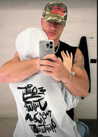 ¿Sammis Reyes y Emilia Dides juntos? La foto que incendia las redes y la primera respuesta de la Miss Chile