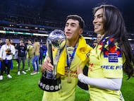 Alejandro Zendejas and girlfriend Sabrina Enciso with the champion Trophy of America during the final second leg match between Club America and Tigres UANL as part of Torneo Apertura 2023 Liga BBVA MX, at Azteca Stadium, December 17, 2023, in Mexico City, Mexico.