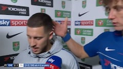 Hazard se equivoca y David Luiz lo corrige con un calvazo