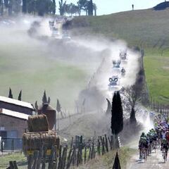 Strade Bianche: el pelotón se enfrenta a 63 km de tierra