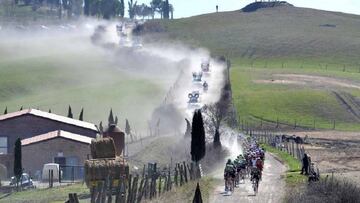 Strade Bianche: el pelot¨®n se enfrenta a 63 km de tierra