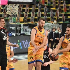 Posible alineación indebida del Gran Canaria en Miribilla