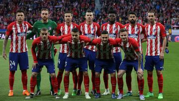 Soccer Football - Europa League Semi Final Second Leg - Atletico Madrid v Arsenal - Wanda Metropolitano, Madrid, Spain - May 3, 2018   Atletico Madrid players pose for a team group photo before the match     REUTERS/Sergio Perez