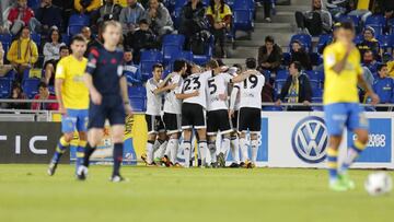 Relief for Neville as Valencia huff and puff their way to semis