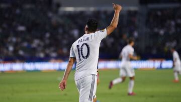 LA Galaxy 2-0 FC Dallas: Zlatan takes Galaxy to the victory
