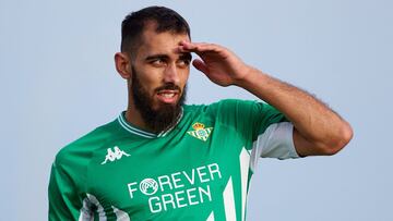 Borja Iglesias, ante el Wolves.