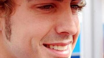 <B>AL FALLO. </B>Alonso cree que la presión será la misma para los Renault que para los McLaren.