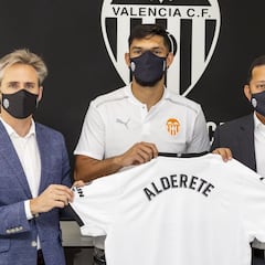 Oficial: Omar Alderete, nuevo jugador del Valencia