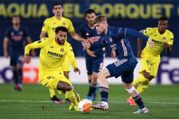 Emile Smith Rowe y Etienne Capoue.