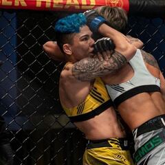 Andrade vuelve a su división a lo grande: sumisión y récord