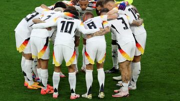 Dortmund (Germany), 29/06/2024.- Starting eleven of Germany gathers prior to the UEFA EURO 2024 Round of 16 soccer match between Germany and Denmark, in Dortmund, Germany, 29 June 2024. (Dinamarca, Alemania) EFE/EPA/GEORGI LICOVSKI
